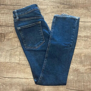 We The Free - High Rise Skinny Jeans - Size 27 - Frayed Hem - Gently Used